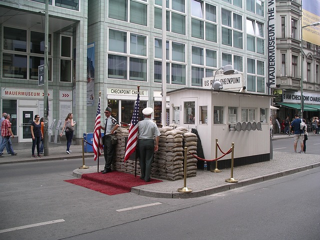 checkpoint-charlie-museo-del-muro