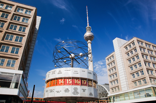El reloj de la hora mundial en Alexanderplatz, Berlín. Foto: Photocreo / Depositphotos